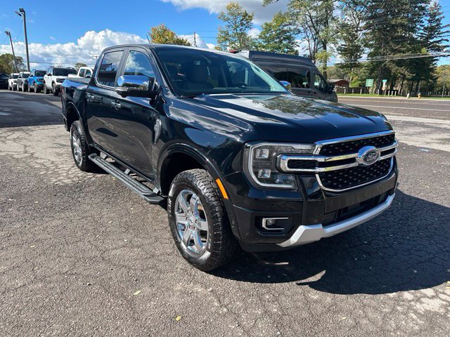 Used 2024 Ford Ranger Lariat w/ Advanced Towing Package AWD/4WD image 9