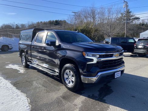 Used 2022 Chevrolet Silverado 1500 LT w/ Safety Package image 7