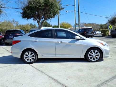 Used 2014 Hyundai Accent GLS w/ Option Group 2 image 13