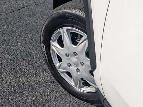 Used 2025 Toyota RAV4 LE image 8