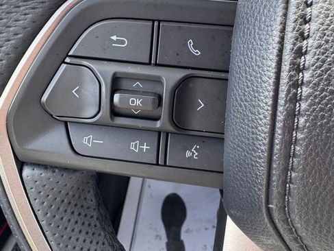 Used 2025 Toyota Tacoma TRD Off-Road image 27