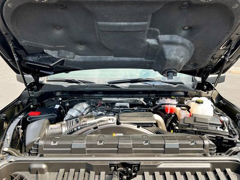 Used 2025 GMC Sierra 3500 Denali Ultimate image 18