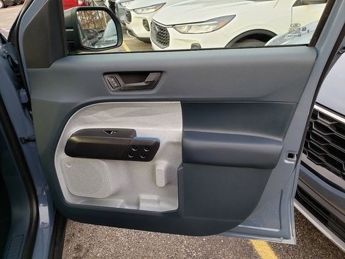 New 2025 Ford Maverick XLT w/ Equipment Group 301A image 17