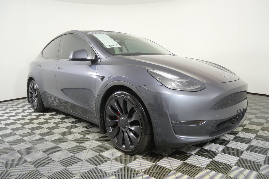 Used 2023 Tesla Model Y Performance AWD/4WD image 2