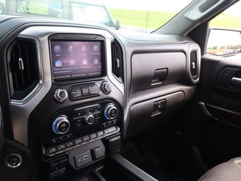 Used 2019 GMC Sierra 1500 SLT w/ SLT Premium Plus Package AWD/4WD image 24