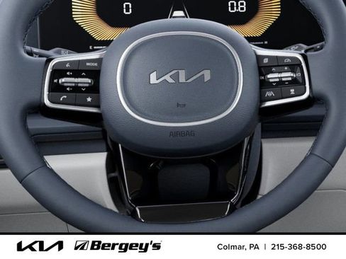 New 2026 Kia Carnival EX FWD image 25