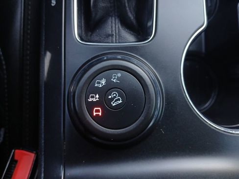 Used 2017 Ford Explorer Platinum image 10