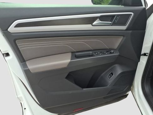 Used 2021 Volkswagen Atlas SE AWD/4WD image 22