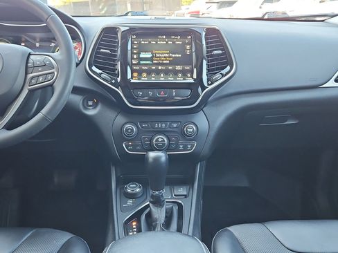 Used 2022 Jeep Cherokee Limited w/ Elite Package AWD/4WD image 10