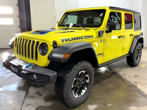 Used 2024 Jeep Wrangler Unlimited Rubicon 4xe image 3