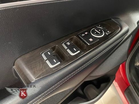 Used 2017 Kia Sorento LX w/ LX Convenience Package image 20