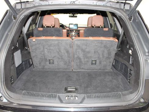 Used 2022 Lincoln Aviator Reserve w/ Equipment Group 201A AWD/4WD image 16