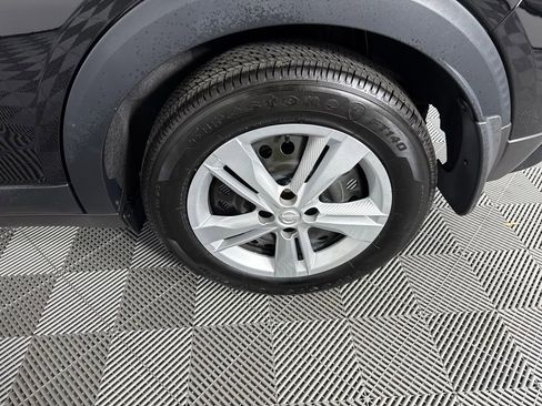 Used 2024 Nissan Kicks S image 28