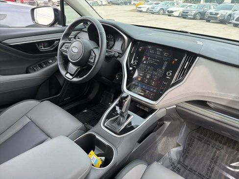 Used 2025 Subaru Outback Onyx Edition w/ Popular Package #2 image 10