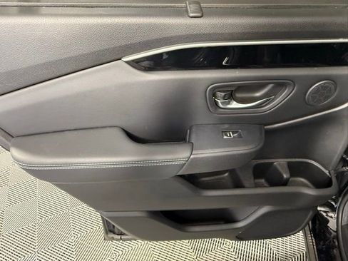 Used 2024 Honda Pilot Touring image 34