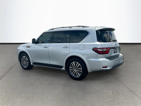 Used 2023 Nissan Armada SL w/ Captain's Chairs Package RWD image 5