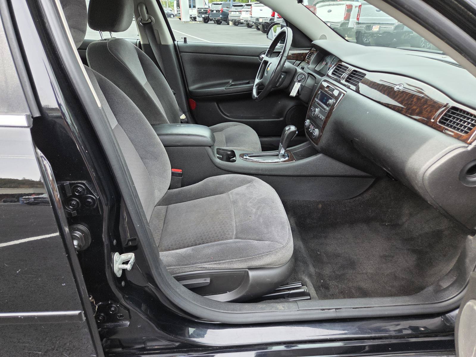 Used 2013 Chevrolet Impala LT FWD image 20