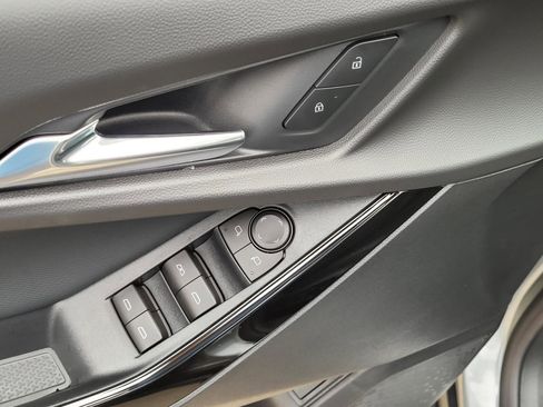 New 2026 Chevrolet Equinox LT w/ Convenience Package II image 15