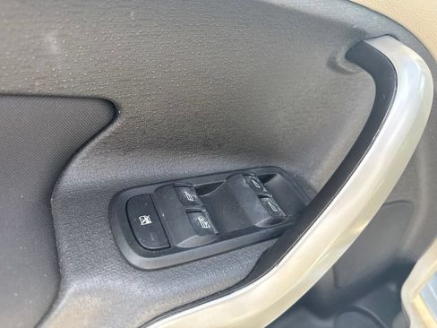 Used 2012 Ford Fiesta SE w/ Super Fuel Economy Pkg FWD image 17