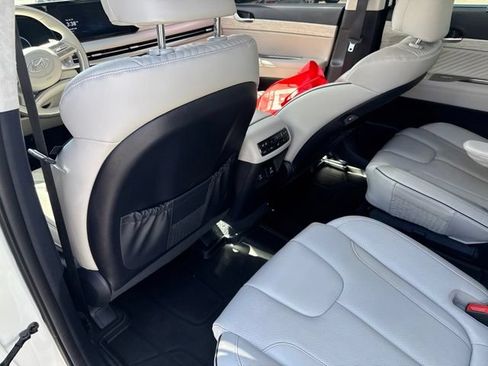 Used 2025 Hyundai Palisade Calligraphy FWD image 18