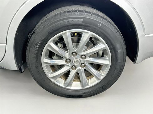 Used 2019 Buick Envision Essence AWD/4WD image 11