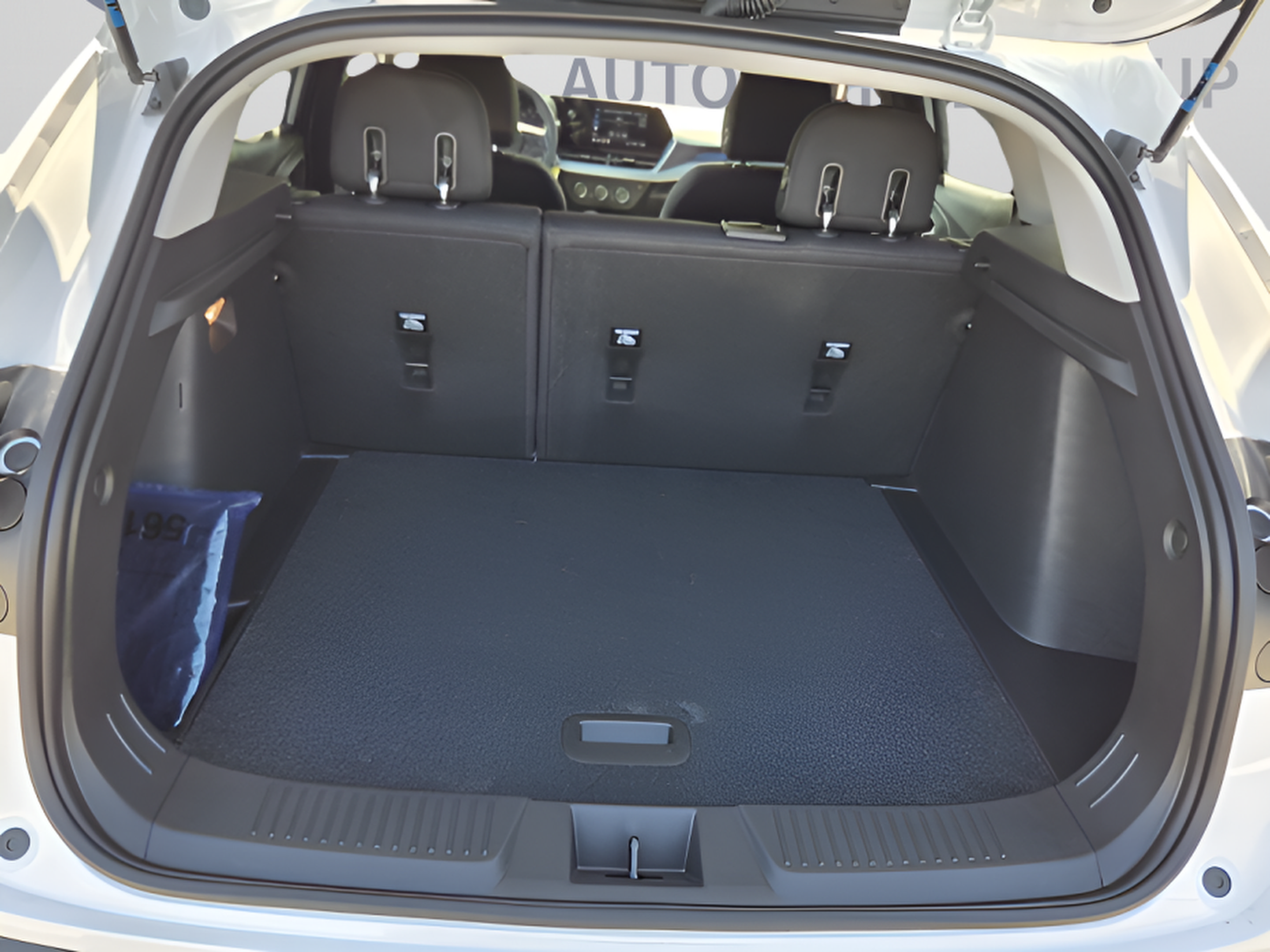 New 2026 Chevrolet Trax LS w/ LS Convenience Package FWD image 14