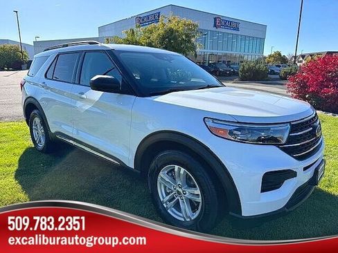Used 2021 Ford Explorer XLT image 1