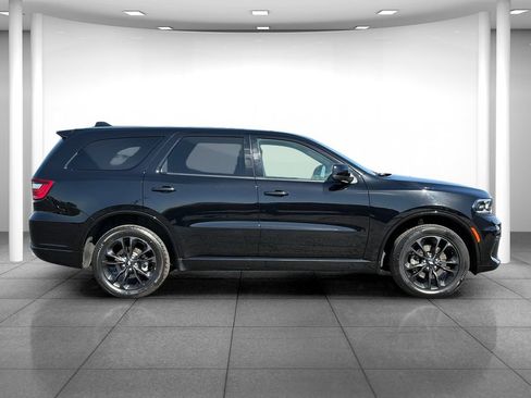 Used 2025 Dodge Durango GT AWD/4WD image 8