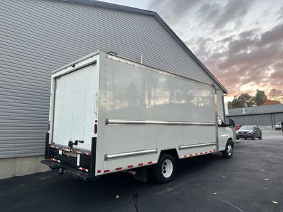 Used 2022 GMC Savana 3500 Extended w/ Power Convenience Package