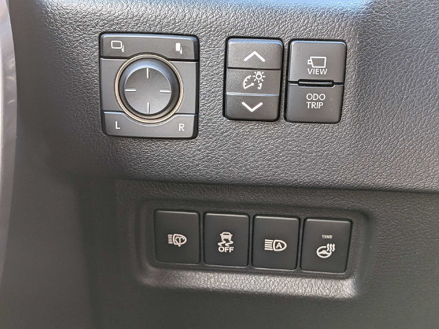 Used 2023 Lexus GX 460 w/ Black Line Special Edition AWD/4WD image 29