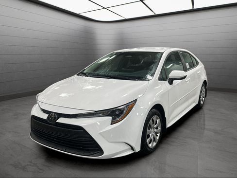 New 2026 Toyota Corolla LE image 1