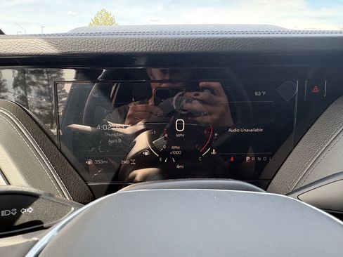 New 2026 GMC Yukon Denali w/ Sun & Power Step Package AWD/4WD image 21