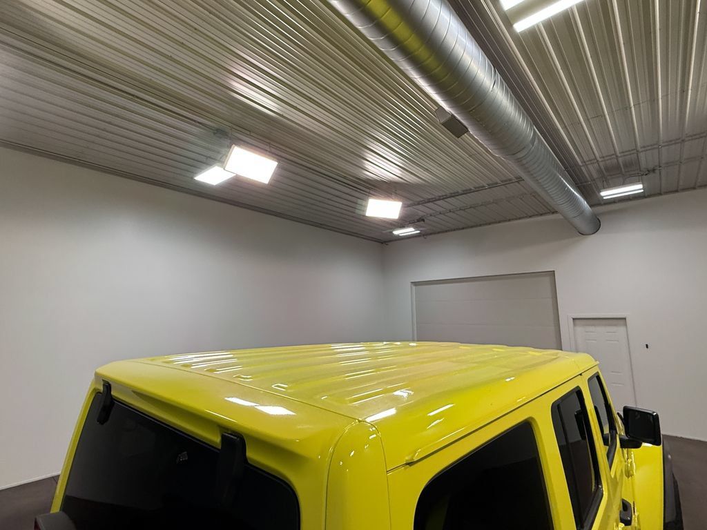Used 2024 Jeep Wrangler Unlimited Rubicon AWD/4WD image 44
