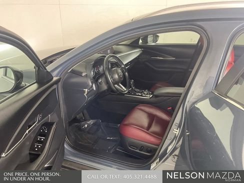 Used 2025 MAZDA CX-30 AWD 2.5 S w/ Preferred Package image 12