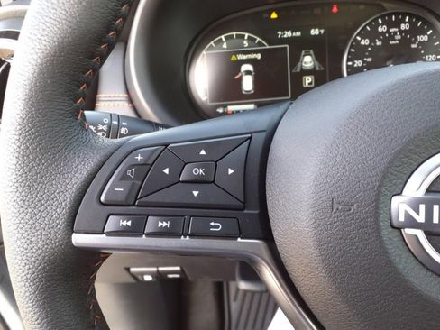 Used 2023 Nissan Kicks SR w/ SR Premium Package FWD image 17