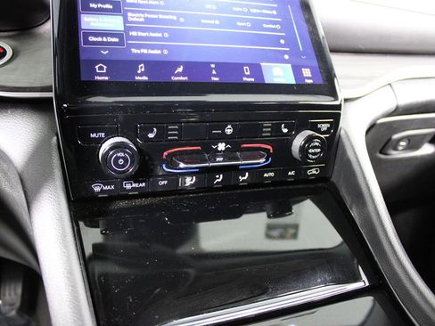 Used 2021 Jeep Grand Cherokee L Limited image 12