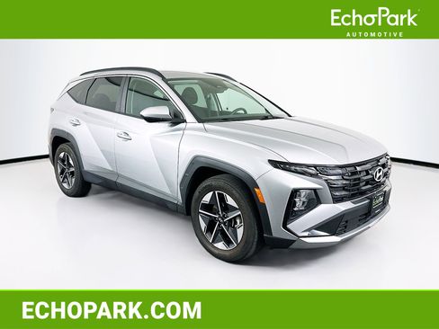 Used 2025 Hyundai Tucson SEL FWD image 1
