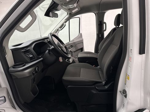 Used 2023 Ford Transit 350 XLT image 17