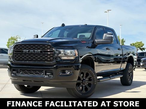 Used 2024 RAM 2500 Big Horn w/ Night Edition AWD/4WD image 2