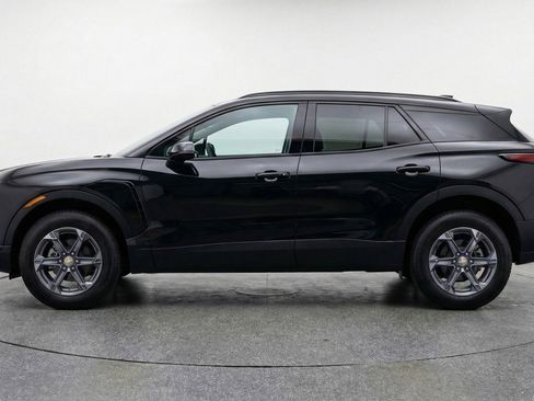 Used 2025 Chevrolet Blazer LT image 5