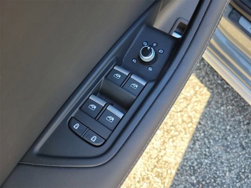 Used 2021 Audi S4 Premium Plus image 13