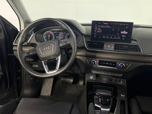 Used 2024 Audi Q5 e Premium Plus w/ Premium Plus Package AWD/4WD image 15
