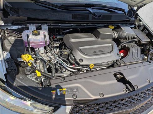 New 2026 Chrysler Pacifica Limited w/ S Appearance Package FWD image 15
