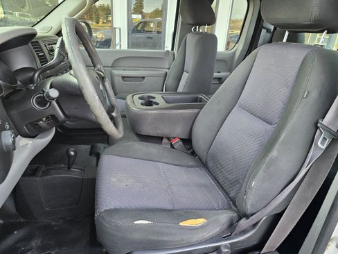 Used 2010 Chevrolet Silverado 1500 W/T w/ Skid Plate Package image 10