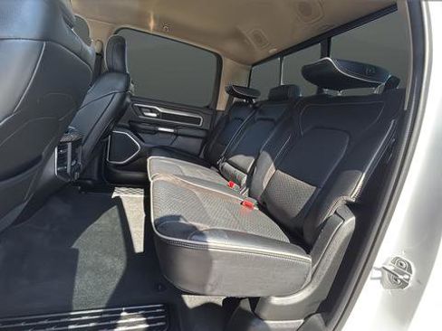 Used 2020 RAM 1500 Laramie AWD/4WD image 23