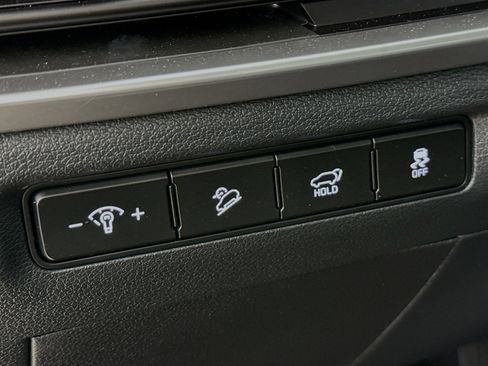 Used 2025 Kia Telluride S image 9