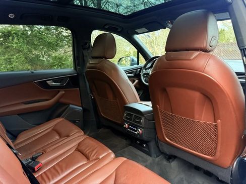 Used 2019 Audi Q7 3.0T Premium Plus w/ Premium Plus Package image 23