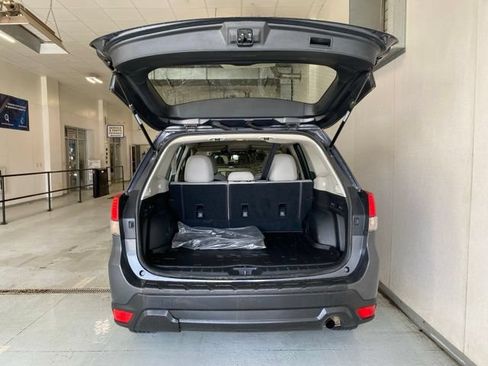 Used 2024 Subaru Forester AWD/4WD image 7