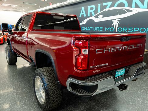 Used 2021 Chevrolet Silverado 2500 LTZ w/ LTZ Convenience Package AWD/4WD image 7