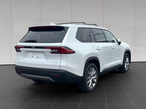New 2026 Toyota Grand Highlander AWD image 5